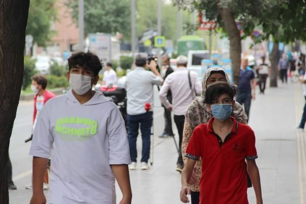Diyarbakır'da yasağa rağmen maske takılmıyor