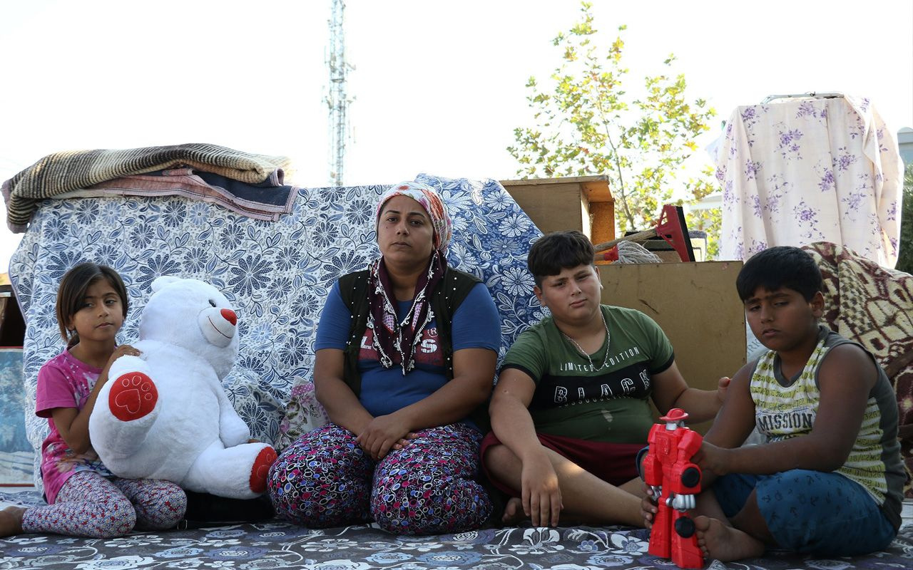 3 çocuklu annenin damdaki çaresizliği Antalya'da kirayı ödemesine rağmen çıkartıldı