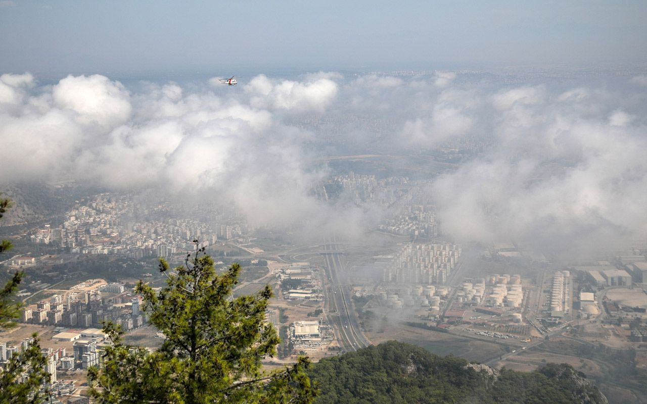 Antalya nem bulutlarına teslim oldu o anları ölümsüzleştirmek isteyenler yarıştı