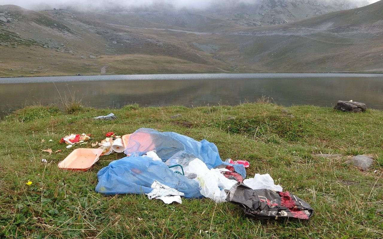 2 bin 740 rakıma insanoğlu gölge düşürdü Trabzon'da utandıran görüntüler