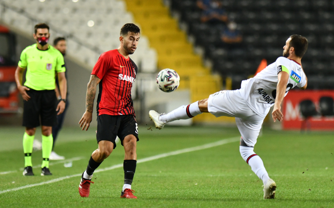 Gaziantep FK - Fatih Karagümrük maçında gol düellosu