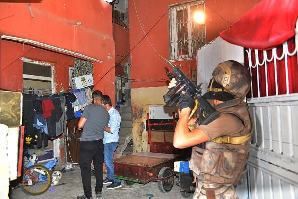 Adana’da DEAŞ’a uyuyan hücre operasyonu:  6 gözaltı kararı