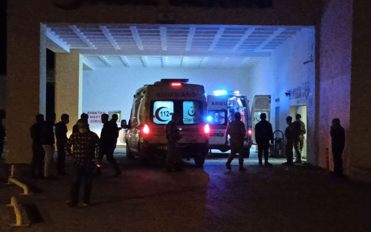 Bitlis'te otomobil ile TIR çarpıştı! 2 kişi öldü yaralılar var