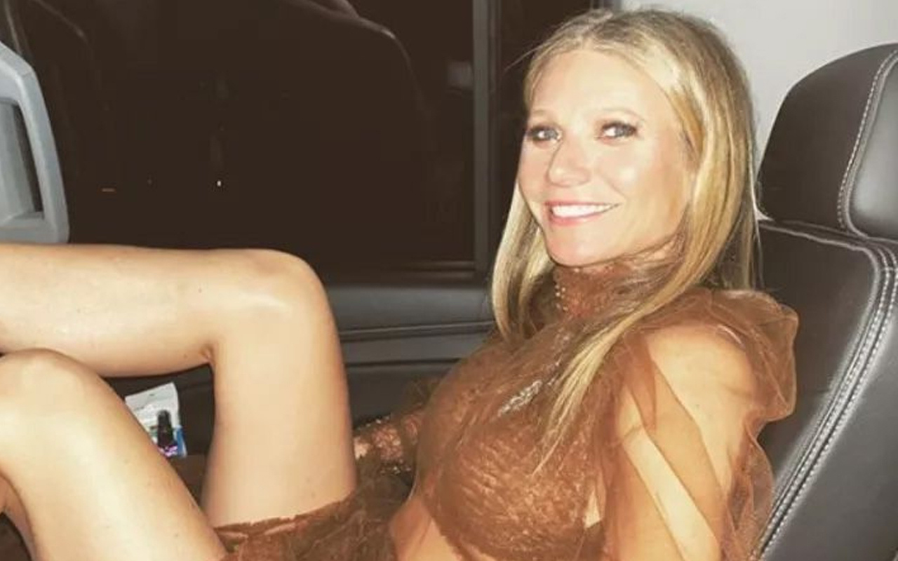 Gwyneth Paltrow 48 yaşına özel çıplak poz verdi! Sosyal medyayı salladı