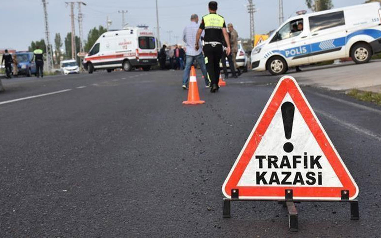 Tokat'ta feci kaza! Otomobil park halindeki tıra çarptı: 2 ölü, 2 yaralı
