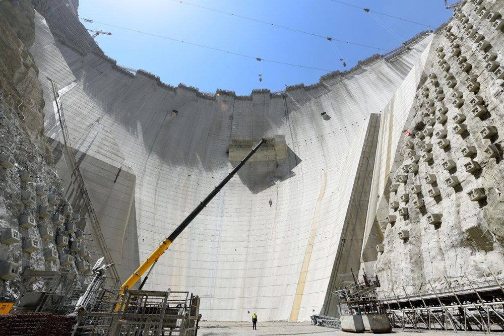 Dünyanın 3. büyüğü olacak! Yusufeli Barajı'nında son 37 metre