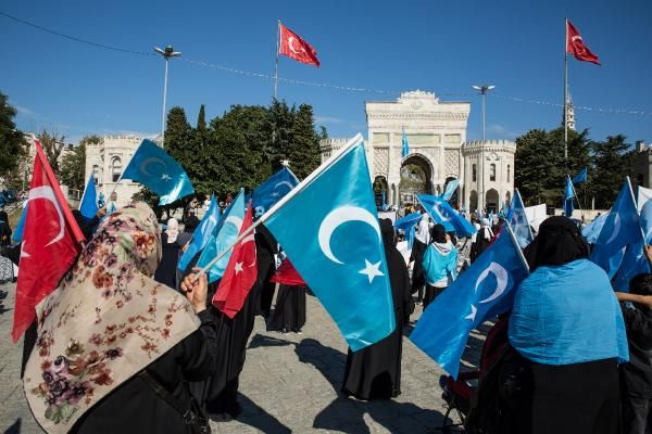 Yüzlerce insan Doğu Türkistan için bir araya geldi! Çin'in işgaline karşı tek ses oldular