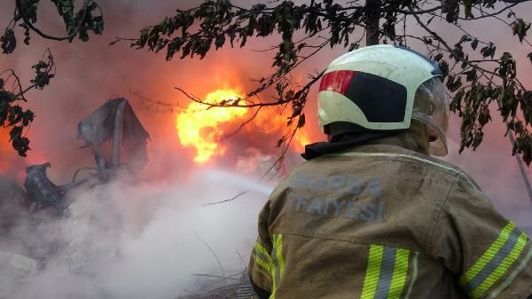 Alev alev yandı! Bursa'nın birçok noktasından görüldü