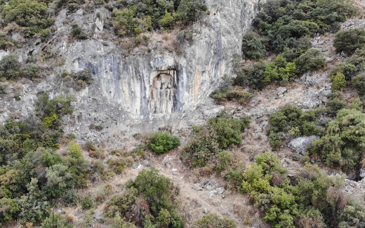 3 bin yıllık Manisa'daki 'bereket tanrıçası' yok olmaya yüz tuttu