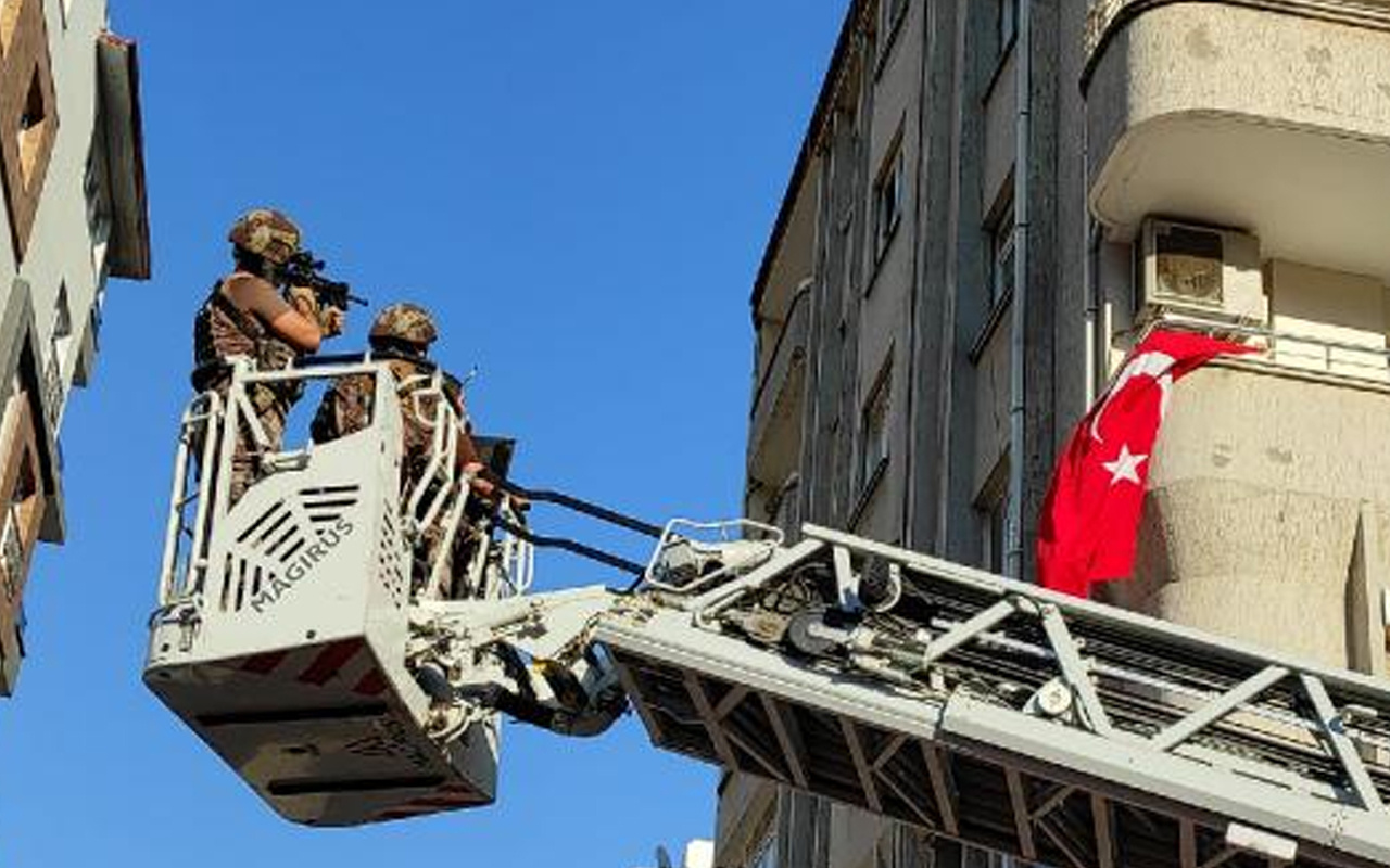 Hatay'da hastaneye gitmek istemeyip eşi ve çocuklarını rehin aldı