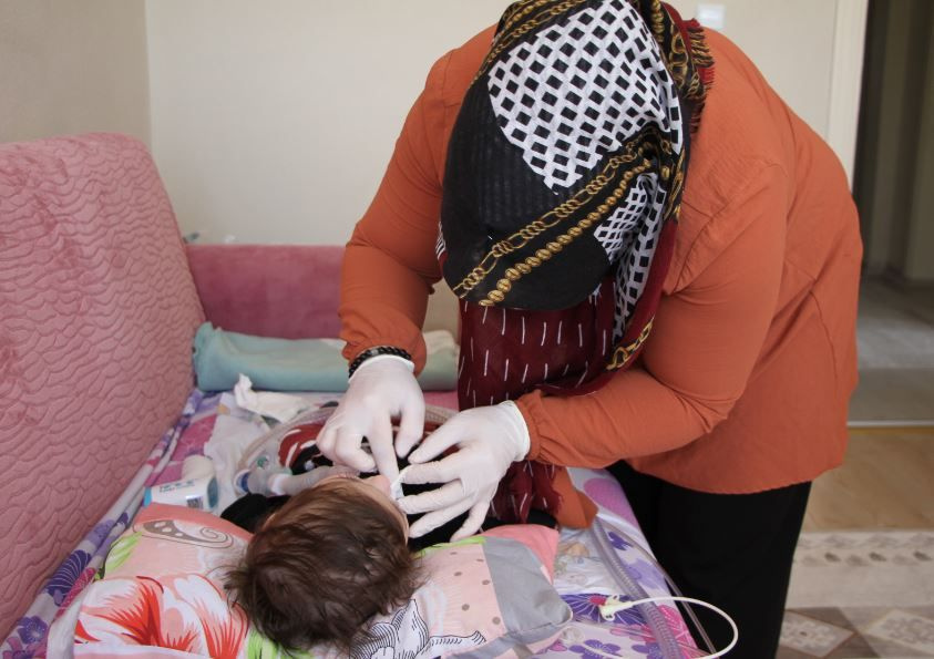 Elazığ'da Efe bebeğin dünyanın en pahalı tedavisine ihtiyacı var! Kalbi 3 defa durdu