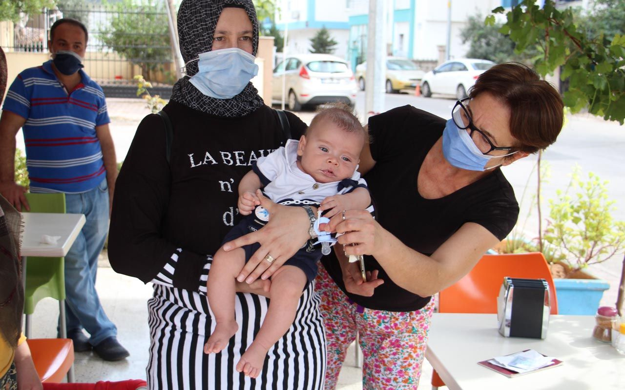 Antalya'da 3 aylık bebeği arabasına koyup öylece terk ettiler