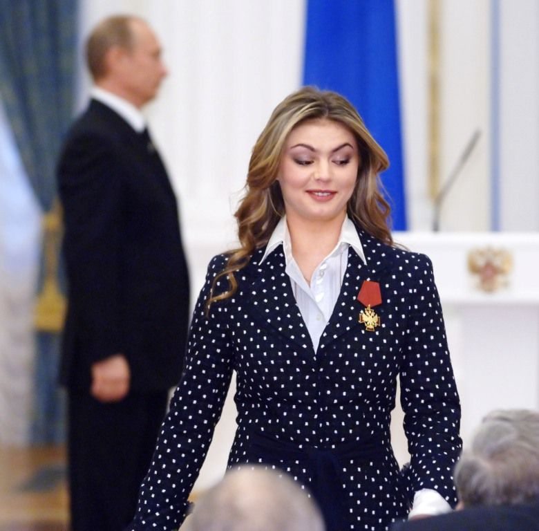 Rusya lideri Putin'in ikiz çocukları oldu iddiası! 31 yaş küçük sevgilisini sır gibi saklıyor