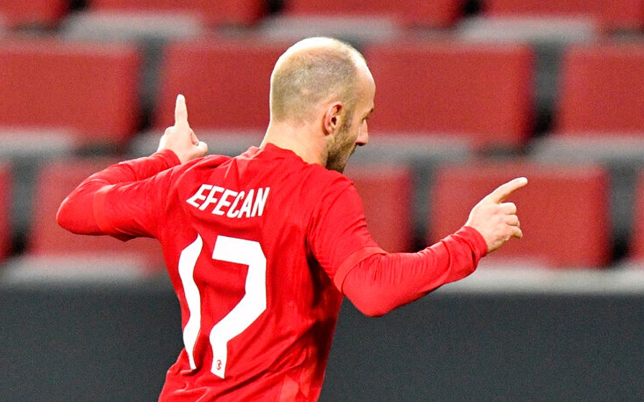 Efecan Karaca, ilk golünü Almanya'ya attı: Bu beni çok duygulandırdı