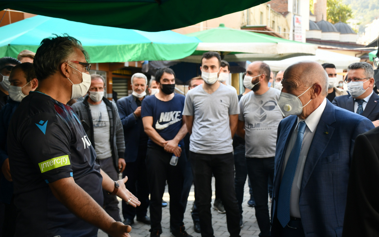 Trabzonsporlu taraftardan Nihat Özdemir'e: Sen hakemlere el at