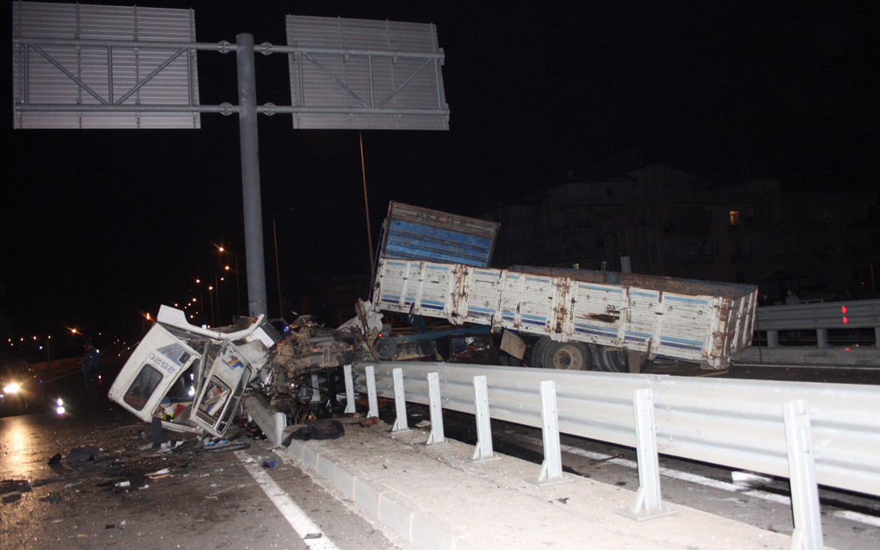 Antalya'da 'Allah esirgemiş' dedirten kaza: Otomobil 100 metre savruldu