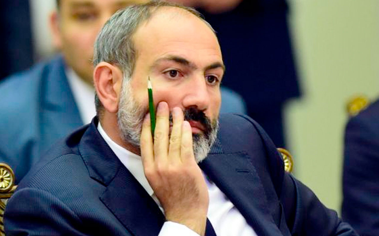 Ermenistan'da Nikol Paşinyan'a istifa baskısı