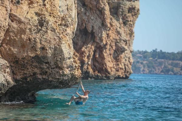 Antalya'da ölümüne eğlence! Bunun için düzenek bile kurdular