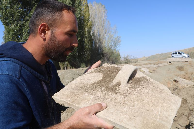 Sivas'ta lahit mezar bulduklarını sandılar! Bakın gerçek ne çıktı