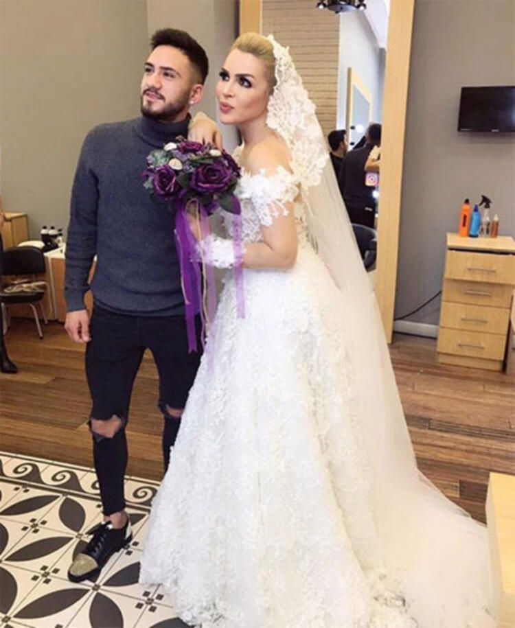 Selin Ciğerci ve Gökhan Çıra çifti evlilik yıl dönümlerini kutladı!
