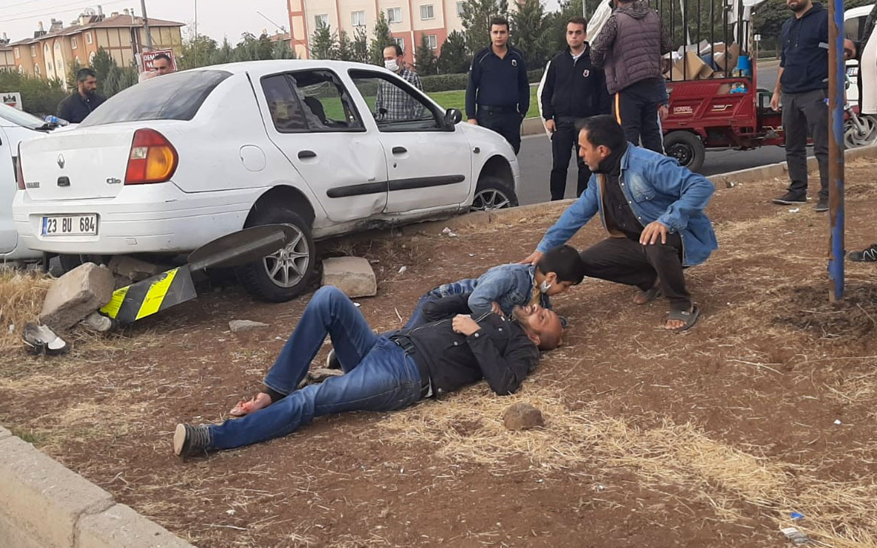 Diyarbakır'da aracın altında çıkarıldılar Baba oğul böyle görüntülendi