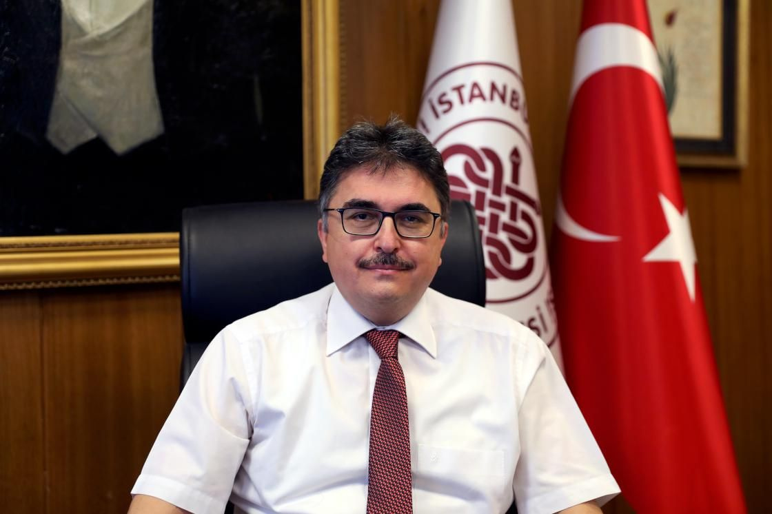 Bilim Kurulu üyesi Prof. Dr. Akın'dan İstanbul'a uyarı! Hastaneler yetmez sokağa çıkma yasağı gelir