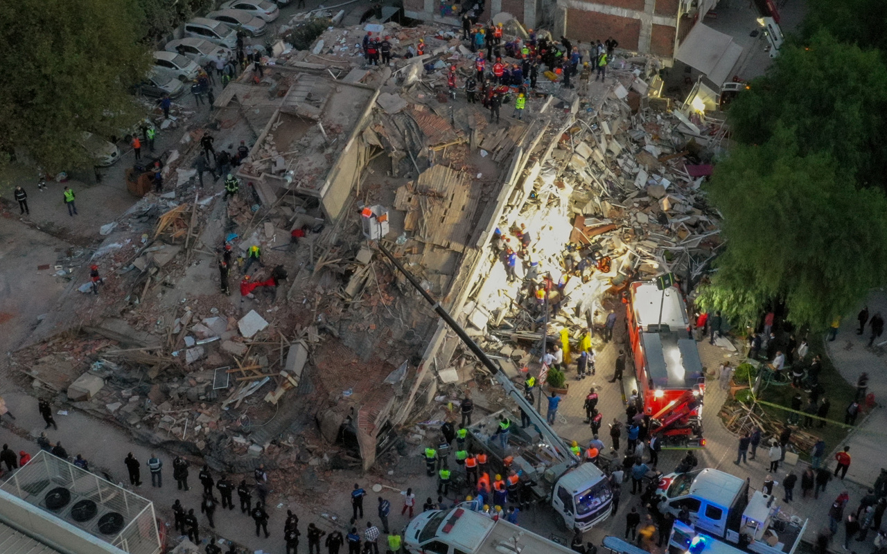 İzmir'de 6.6'lık deprem! Uzmanlardan son dakika yorumları