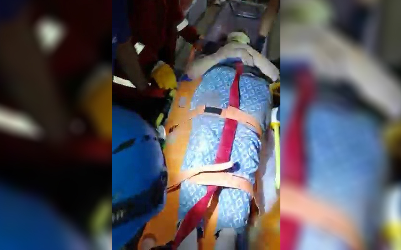 İzmir'de enkaz altına kalan 1 kadın daha yaralı olarak kurtarıldı