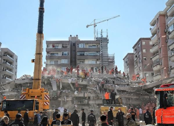 İzmir depreminde ölü sayısı 91'e yükseldi