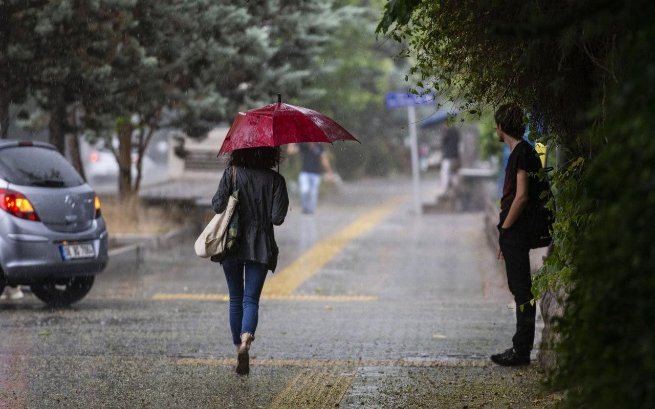 Meteoroloji uyardı yarın geliyor 3 gün sağanak yağış var işte son hava durumu