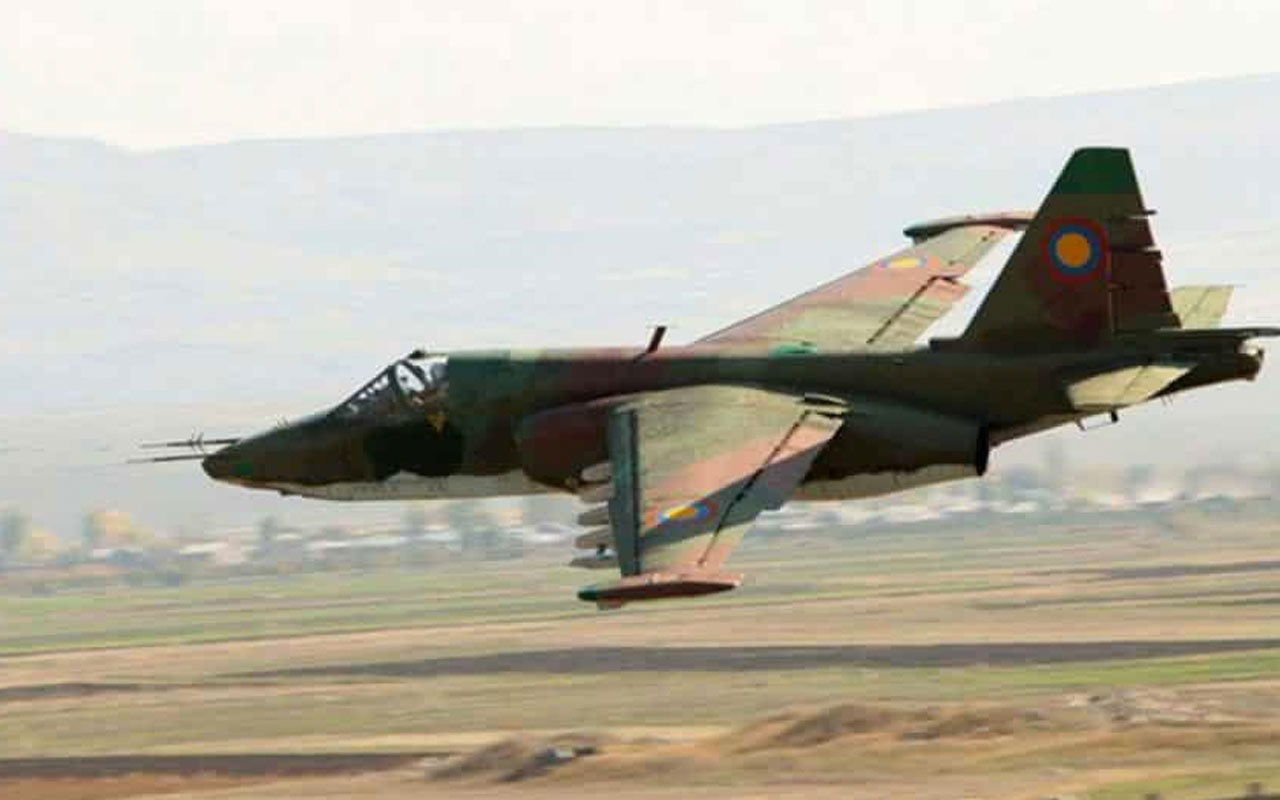 Azerbaycan ordusu Ermenistan'a ait bir SU-25 savaş uçağını daha düşürdü