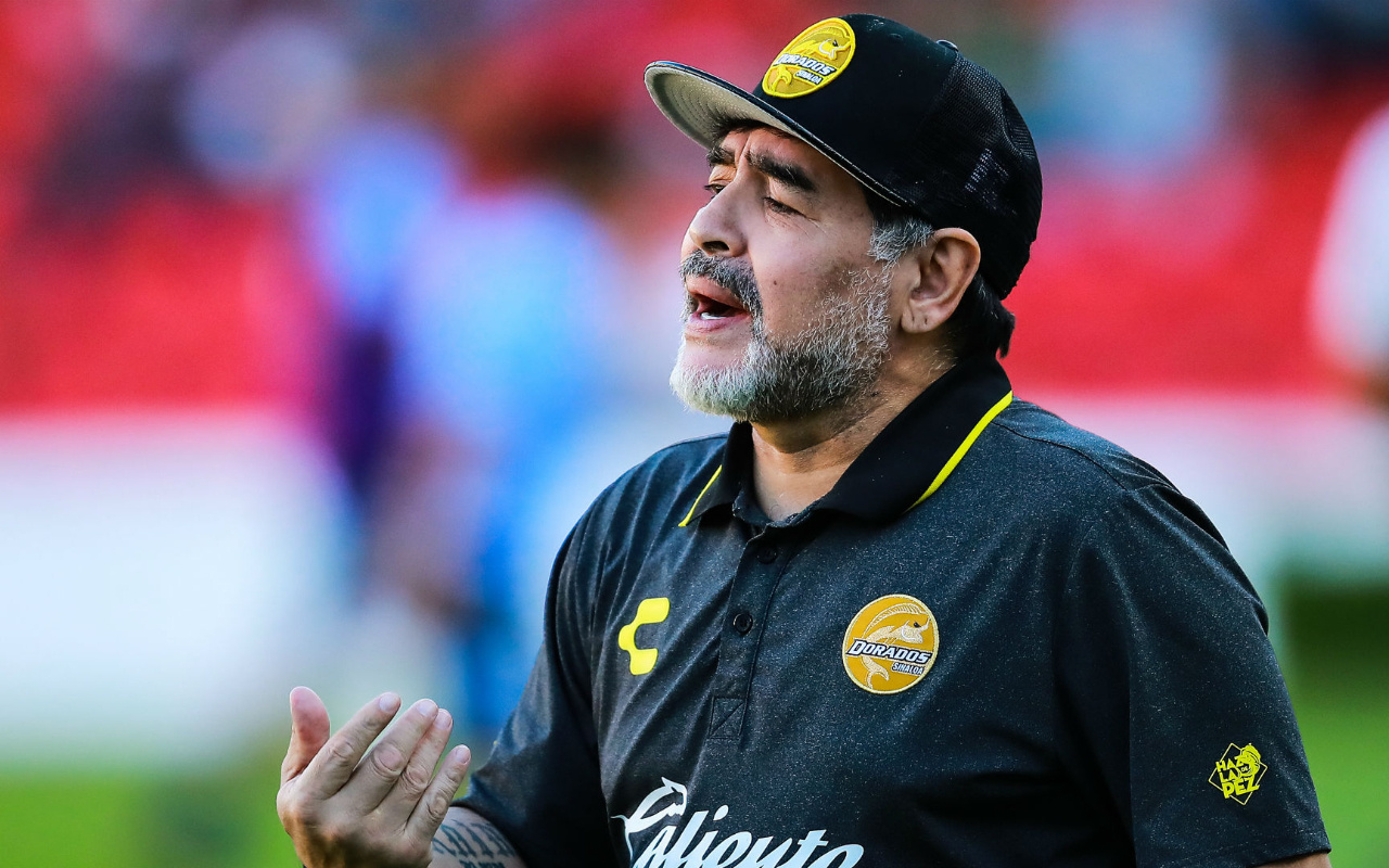 Hastaneye yatan Maradona için ameliyat kararı