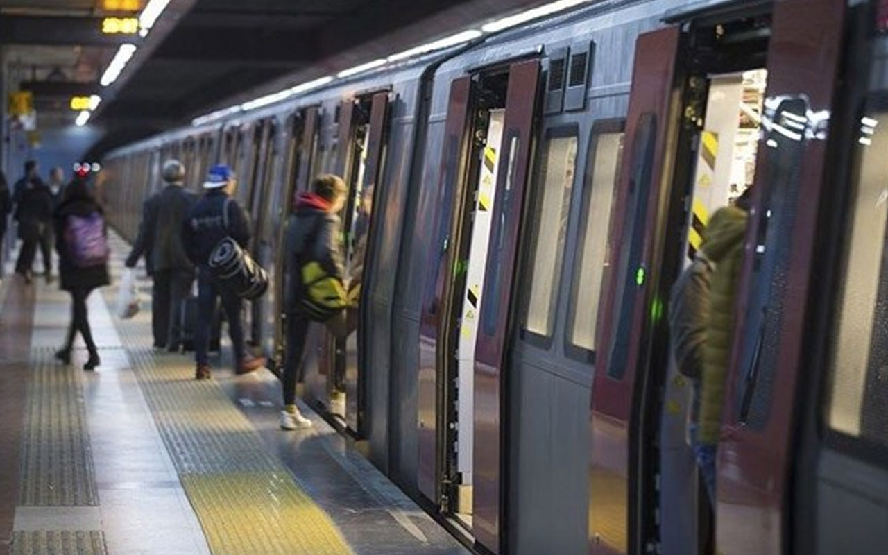 Yenikapı metro istasyonu geçici olarak yolcu alımına kapatıldı