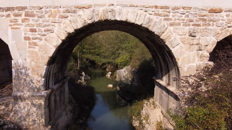 Kocaeli'de bu köprüyü görenler şaşkınlıklarını gizleyemiyor! Bakın kaç yıllık
