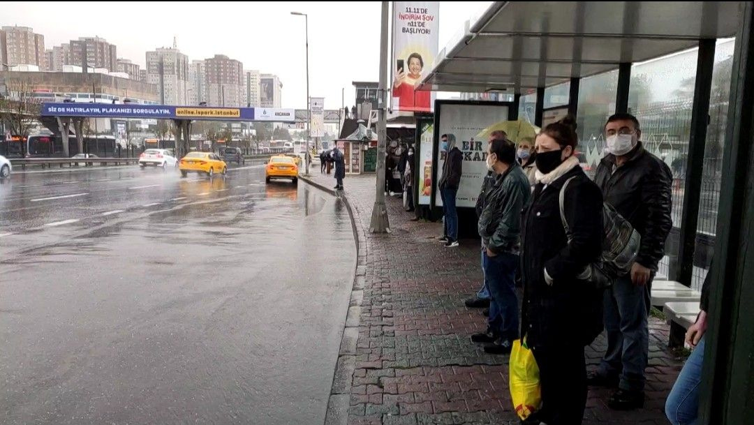 Meteoroloji'den İstanbul için kuvvetli yağış uyarısı! BUDO seferleri iptal etti