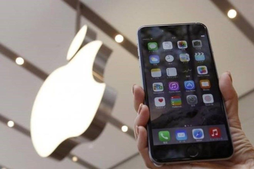 Apple bir iPhone modelinin daha fişini çekti