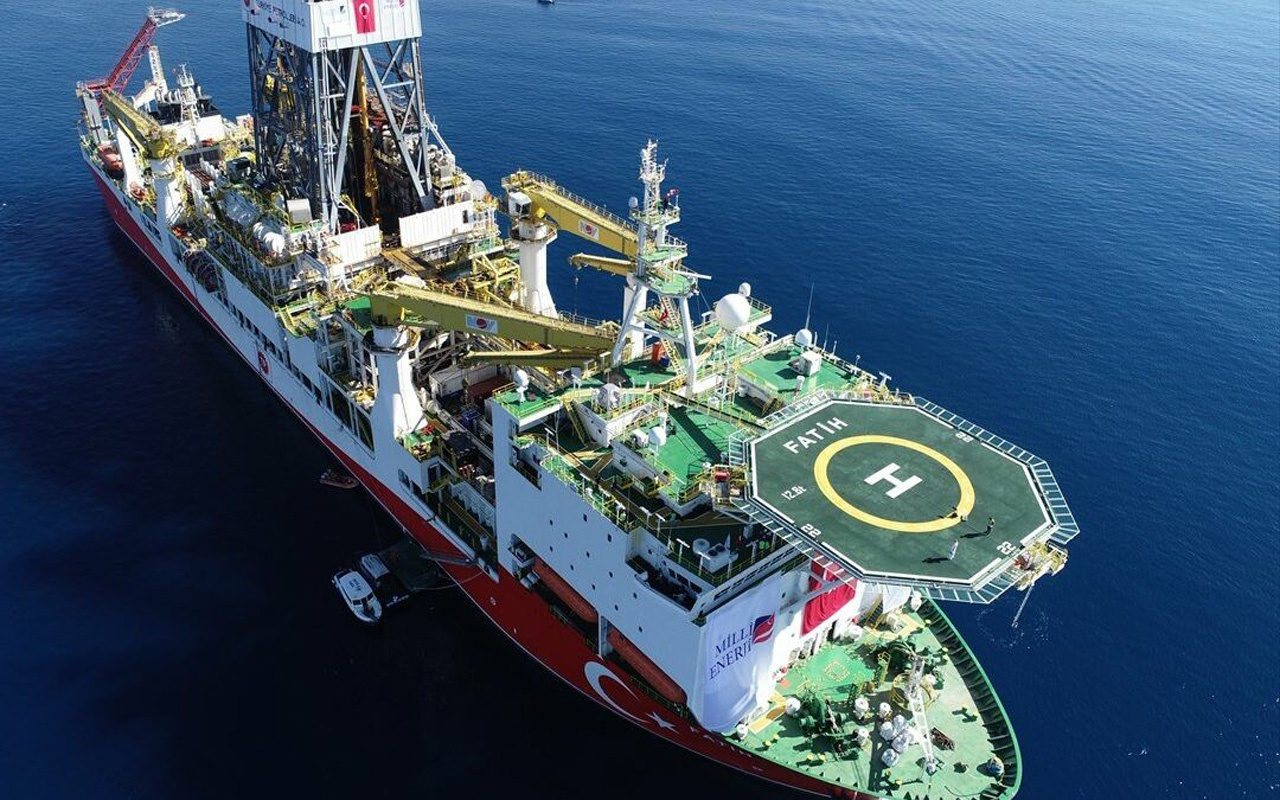Sevindiren gelişme! Fatih sondaj gemisi Türkali-1 kuyusunda sondaja başladı