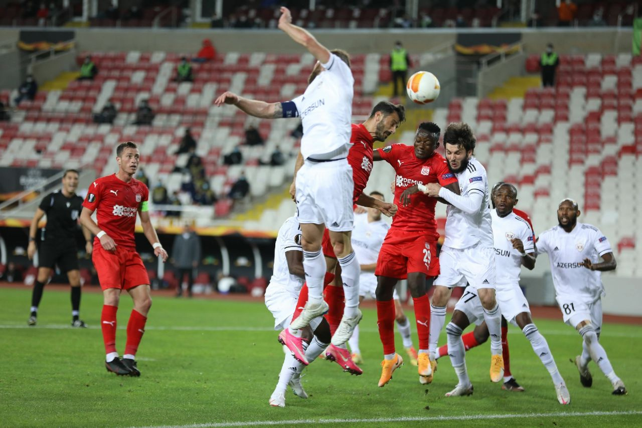 Sivasspor Karabağ UEFA Avrupa Ligi maçı golleri ve geniş özeti