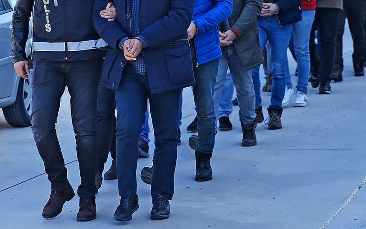 Diyarbakır'da PKK/KCK'ya yönelik soruşturmada görevde olan 26 öğretmen gözaltına alındı