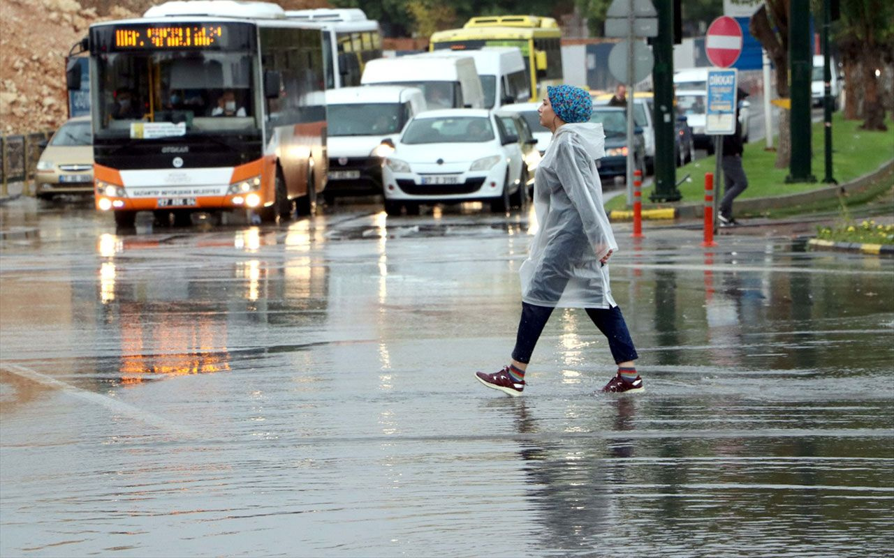 Meteoroloji'den İstanbul için son dakika sağanak uyarısı! Bu saatlere dikkat