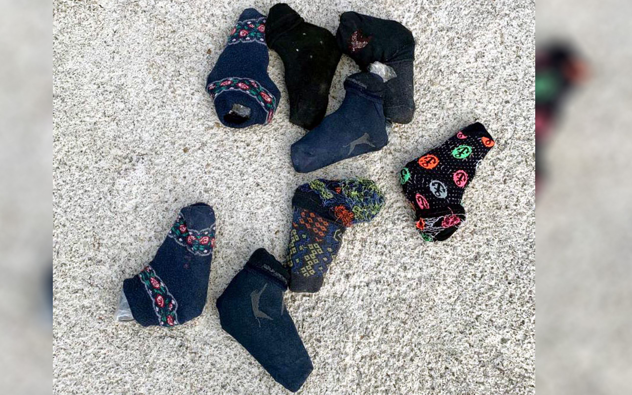 Gaziantep'te polisten kaçarken araziye attığı çoraplardan çıkanlara bakın