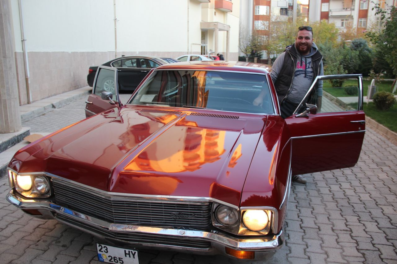 Elazığ'da bu otomobili 350 bin liraya bile satmadı! Villa arsa teklifleri yağıyor