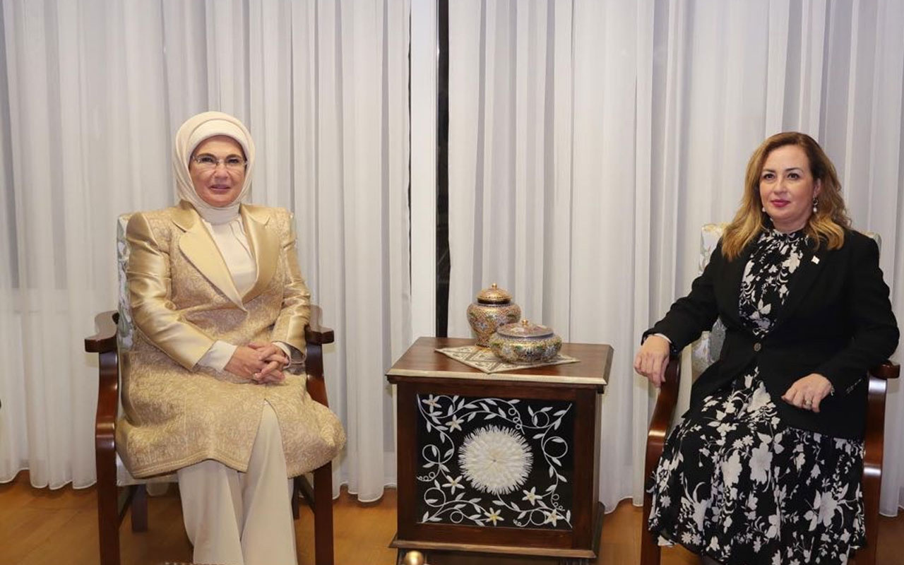 Emine Erdoğan KKTC'nin 37'nci kuruluş yılını kutladı