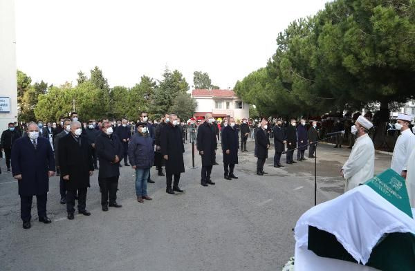 Cumhurbaşkanı Erdoğan, Ticaret Bakanı Ruhsar Pekcan'ın annesinin cenaze törenine katıldı