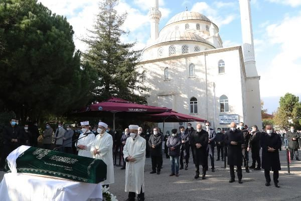 Cumhurbaşkanı Erdoğan, Ticaret Bakanı Ruhsar Pekcan'ın annesinin cenaze törenine katıldı