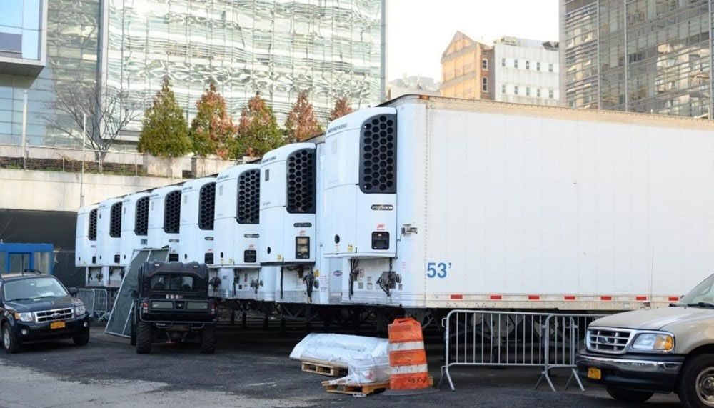 New York’ta durum vahim! Covid-19'dan ölen kişilerin cesetleri kamyonlarda bekliyor