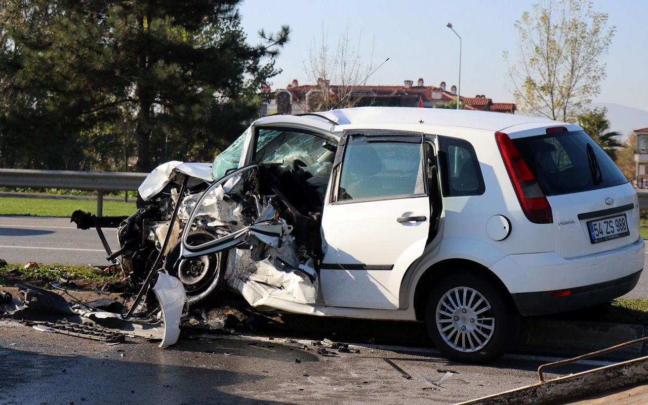 Sakarya'da öğretmen aşırı hız kurbanı: Radara takıldıktan sonra yaptığı kazada öldü