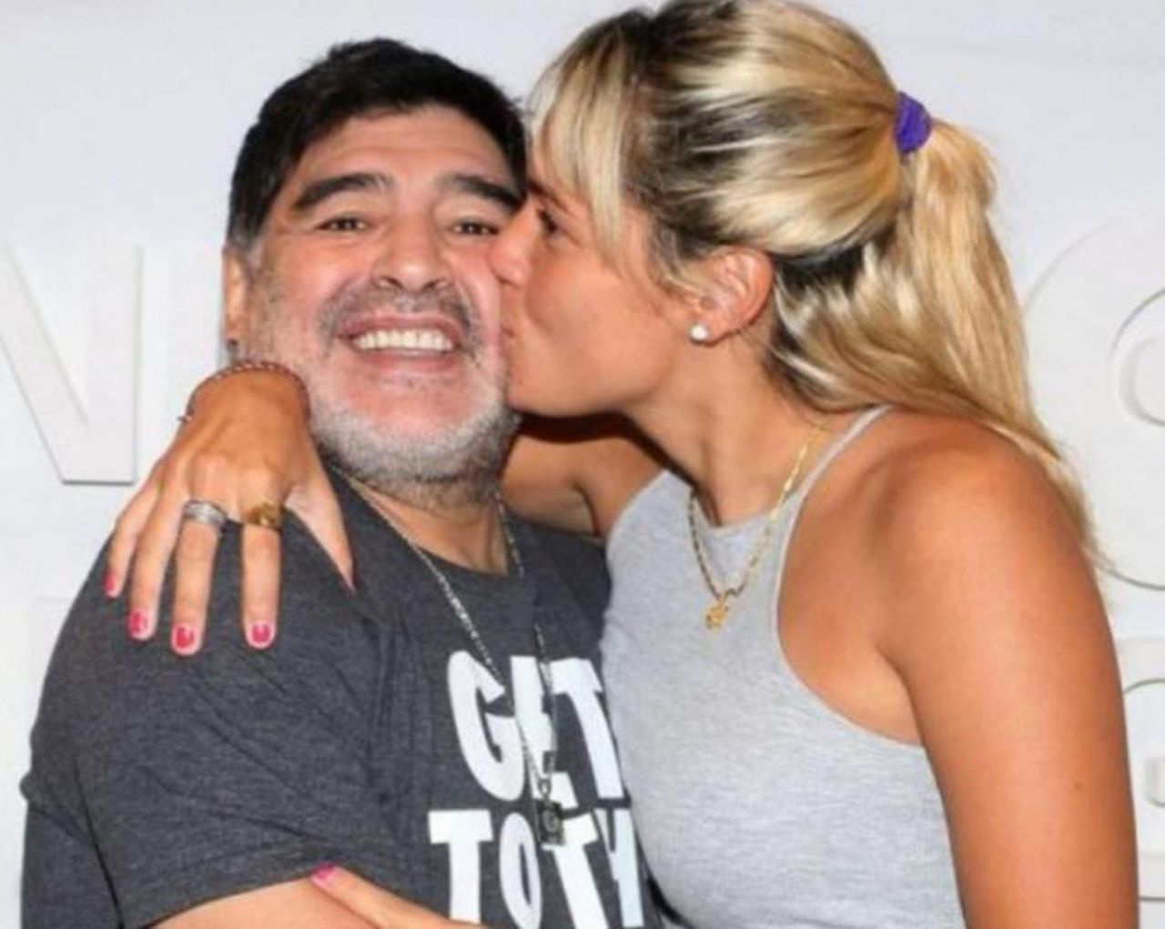Maradona'nın cenazesinde kriz! Eski karısından eski sevgilisine yasak