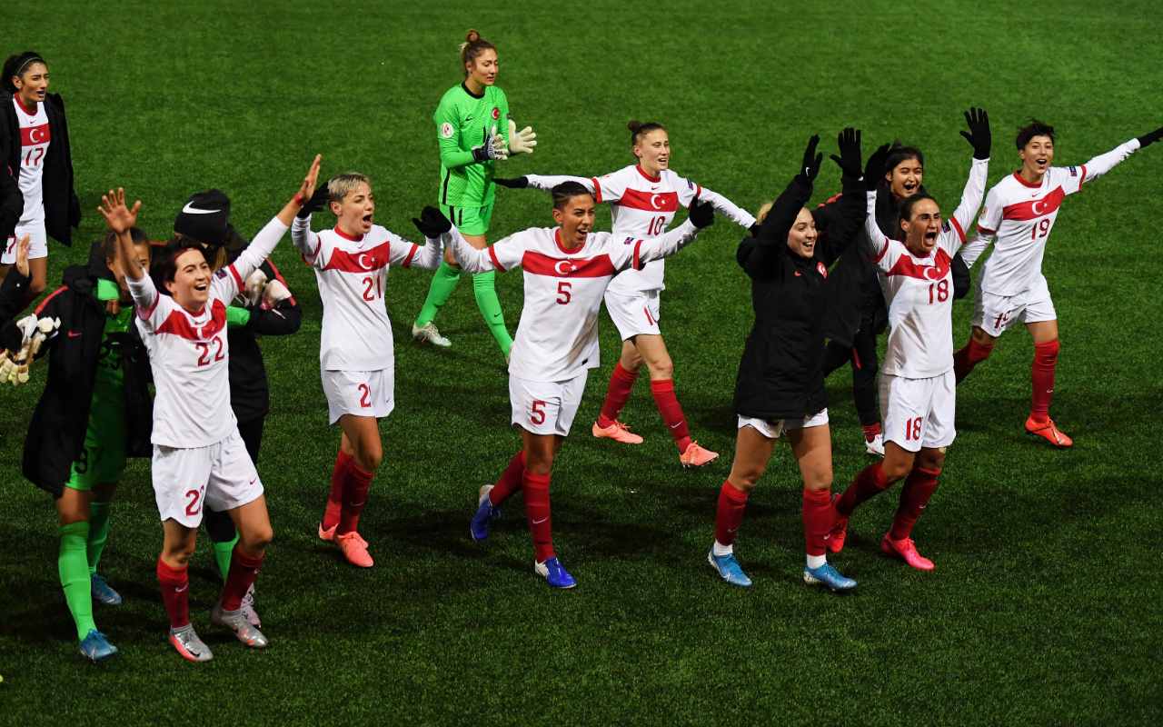 Kadın A Milli Takımı, Estonya'yı 4-0 mağlup etti