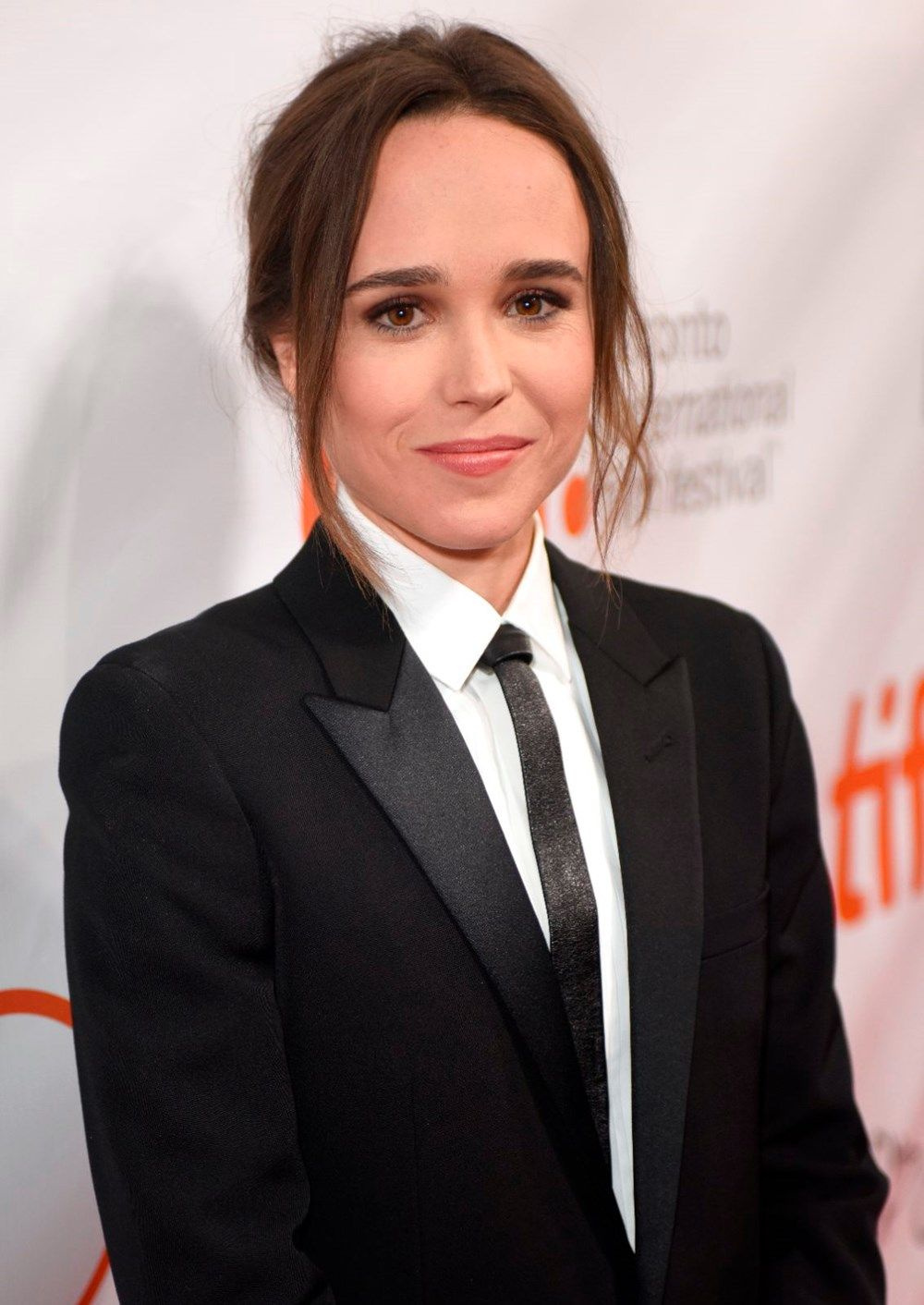 Ünlü oyuncu Ellen Page cinsiyet değiştirdi! Son hali olay